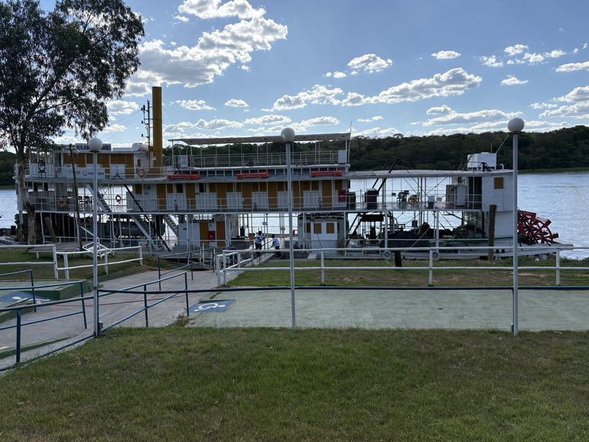 Visita ao barco Benjamin Guimarães