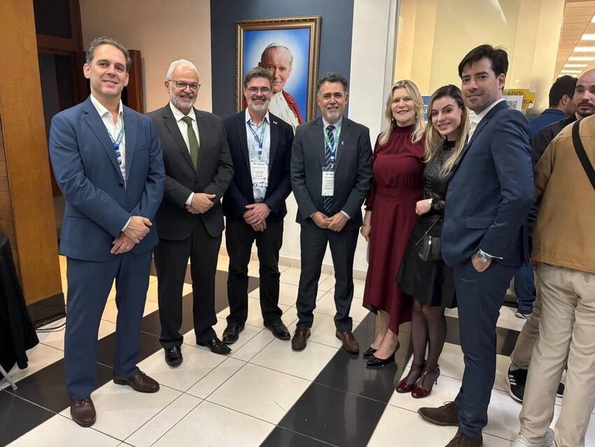 Na cerimônia de abertura, Luciano compôs a mesa como representante dos reitores das instituições de Ensino Superior, ao lado da presidente da ABENGE, Adriana Maria Tonini; do secretário de Educação Superior do Ministério da Educação (SESu/MEC), Marcus Vin